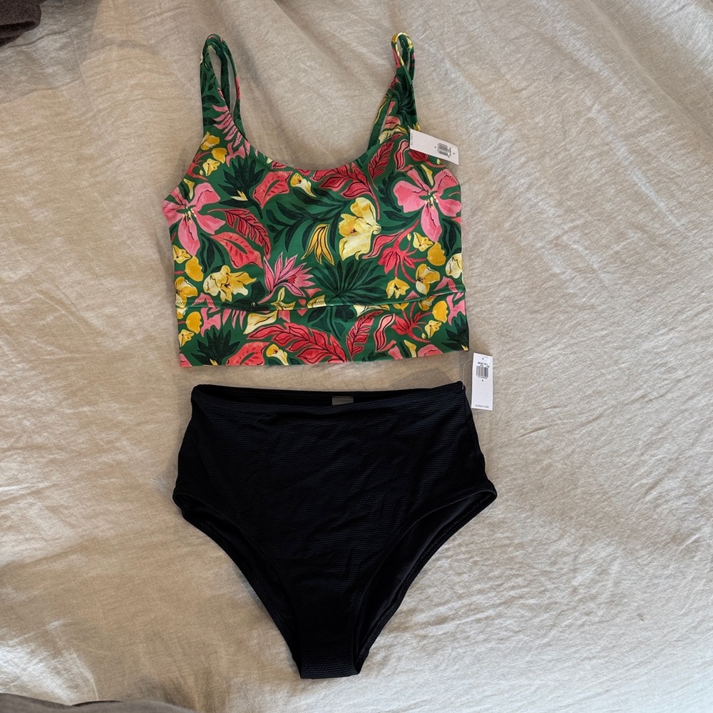 NEW! Old Navy Floral Bikini Top and Black Bottoms
